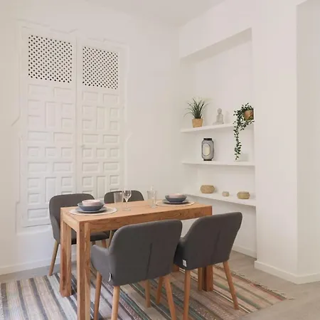 C93 - Trendy Two Bedrooms In Ollerias Málaga Exterior foto