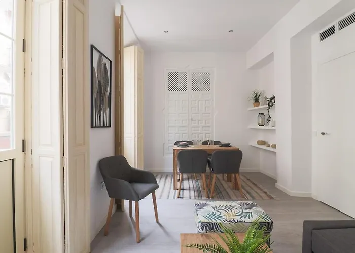 C93 - Trendy Two Bedrooms In Ollerias